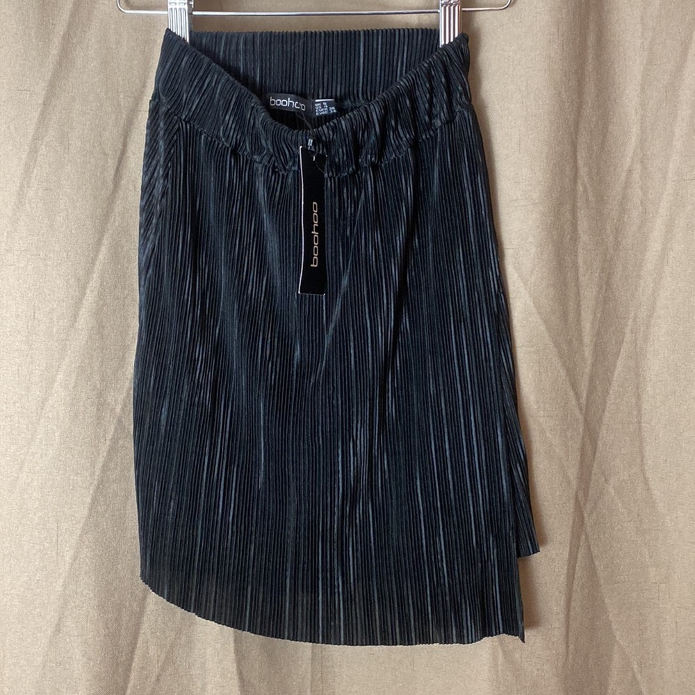 Boohoo Pissee Wrap Skort 4